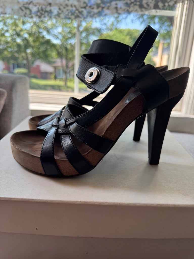 Balenciaga Black Leather Wood Platform Strappy Sandals Sz 9.5/Eu 39.5